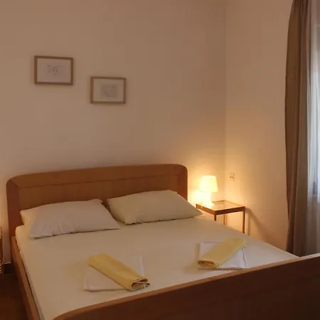 Miro Opacak Konukevi Omiš